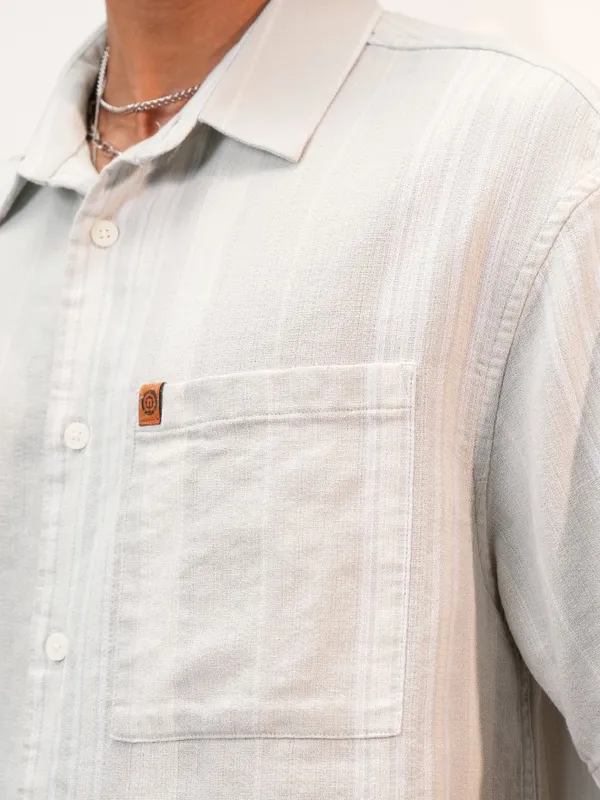  Locomotive Men Grey Striped Regular Fit Casual Shirts