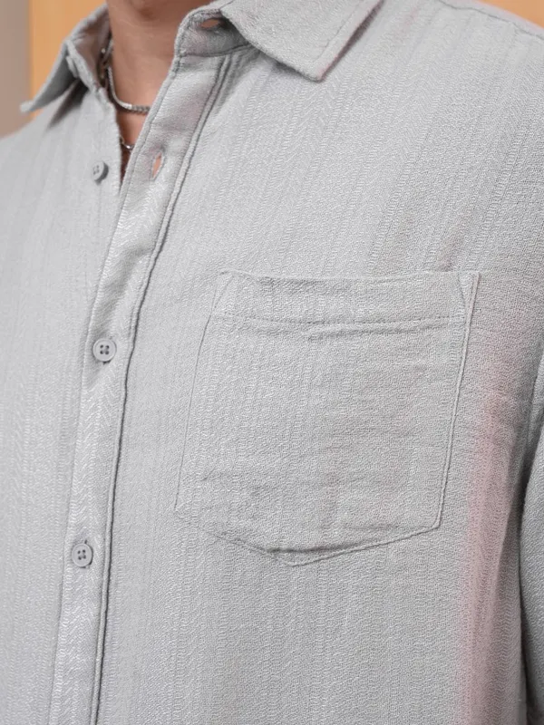 Locomotive Men Grey Textured Regular Fit Casual Shirt
