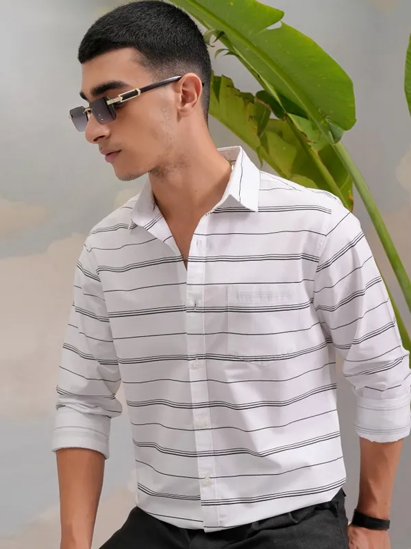 Highlander Men Black Striped Slim Fit Casual Shirt