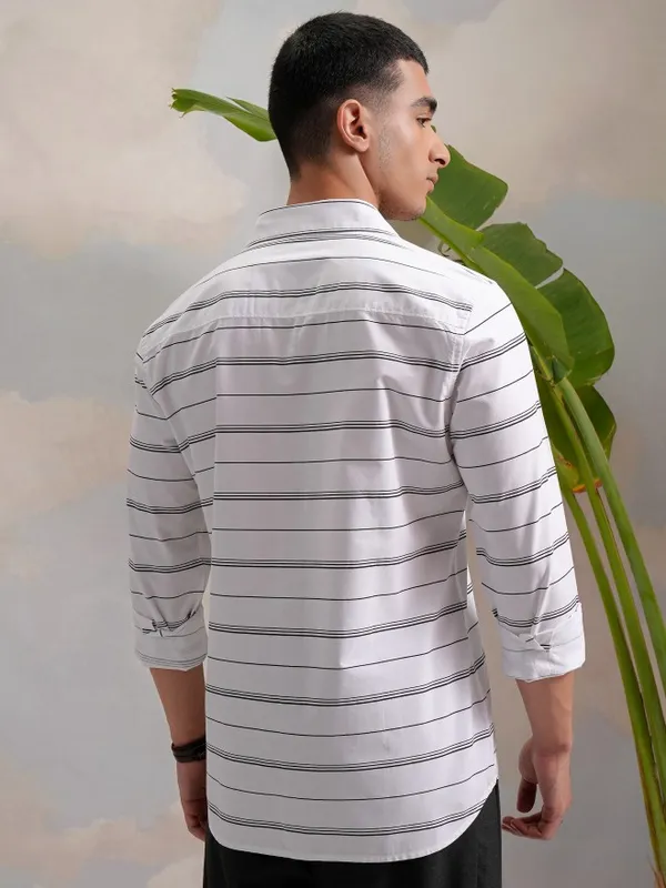 Highlander Men Black Striped Slim Fit Casual Shirt