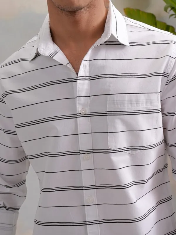 Highlander Men Black Striped Slim Fit Casual Shirt