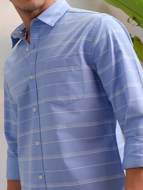 Highlander Men Blue Striped Slim Fit Casual Shirts