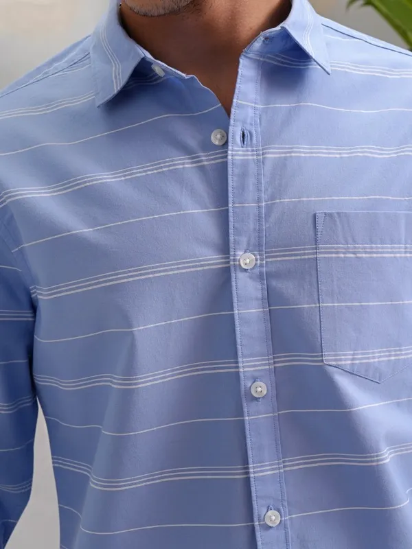 Highlander Men Blue Striped Slim Fit Casual Shirts