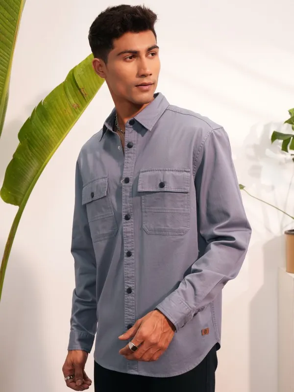  Locomotive Men Grey Solid Slim Fit Casual Shirts
