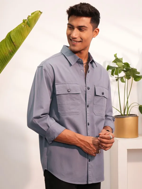  Locomotive Men Grey Solid Slim Fit Casual Shirts