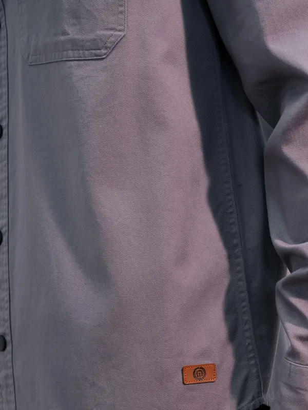  Locomotive Men Grey Solid Slim Fit Casual Shirts
