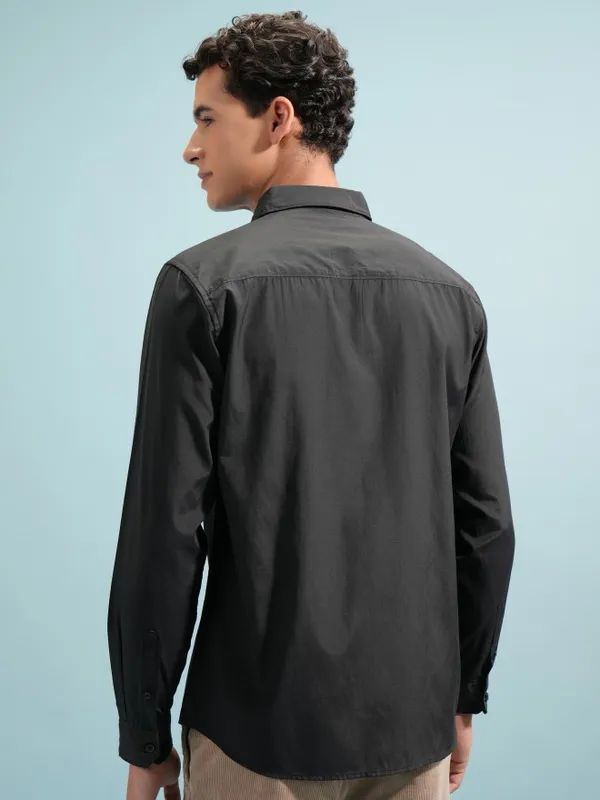  Highlander Men Black Solid Slim Fit Casual Shirts