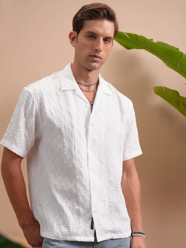  Locomotive Men White Solid Oversized Fit Casual Shirts