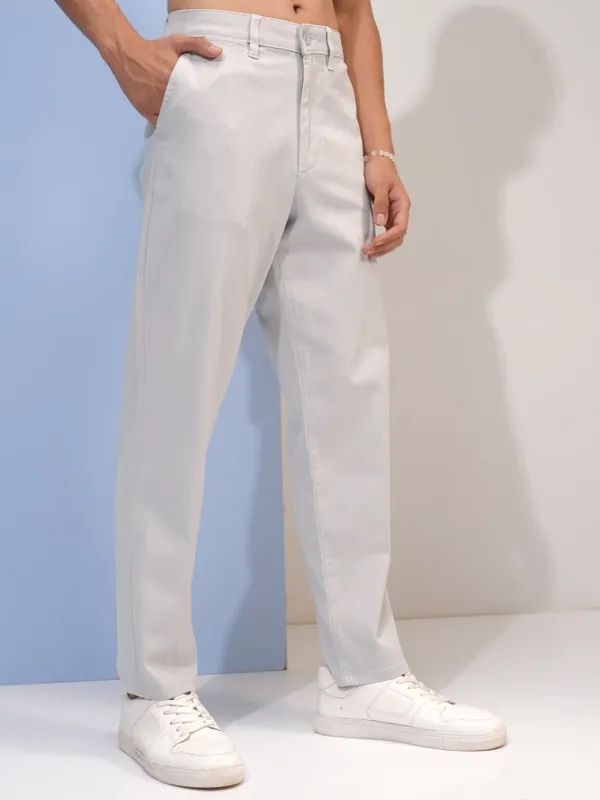  Highlander Men Grey Regular Fit Solid Casual Trousers