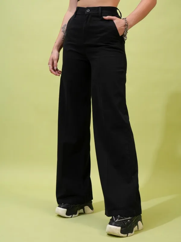  Tokyo Talkies Women Black Solid Straight Fit Casual Trousers
