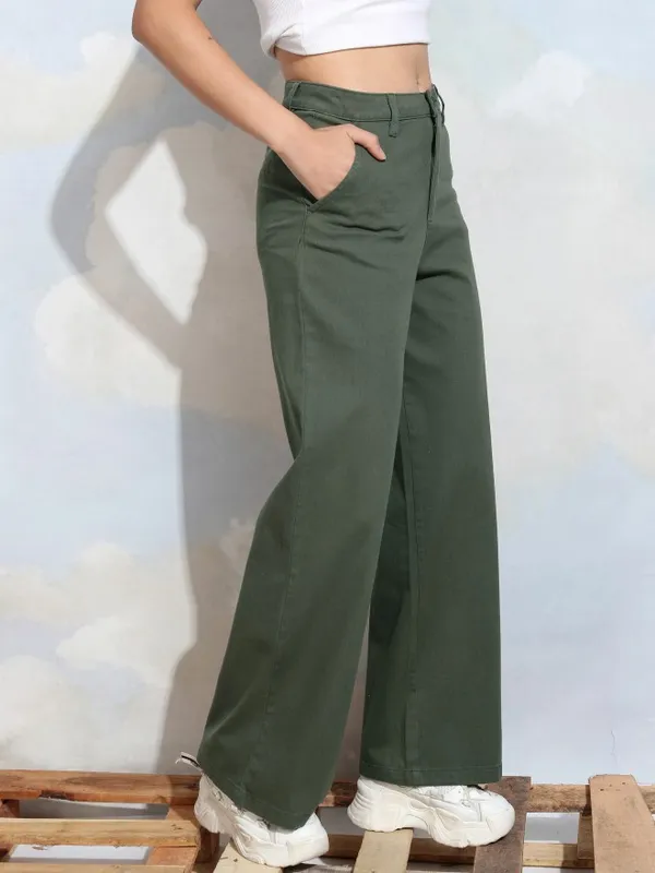 Tokyo Talkies Women Green Solid Flared Casual Trouser