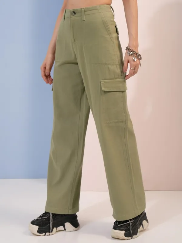 Tokyo Talkies Women Green Solid Flared Casual Trouser