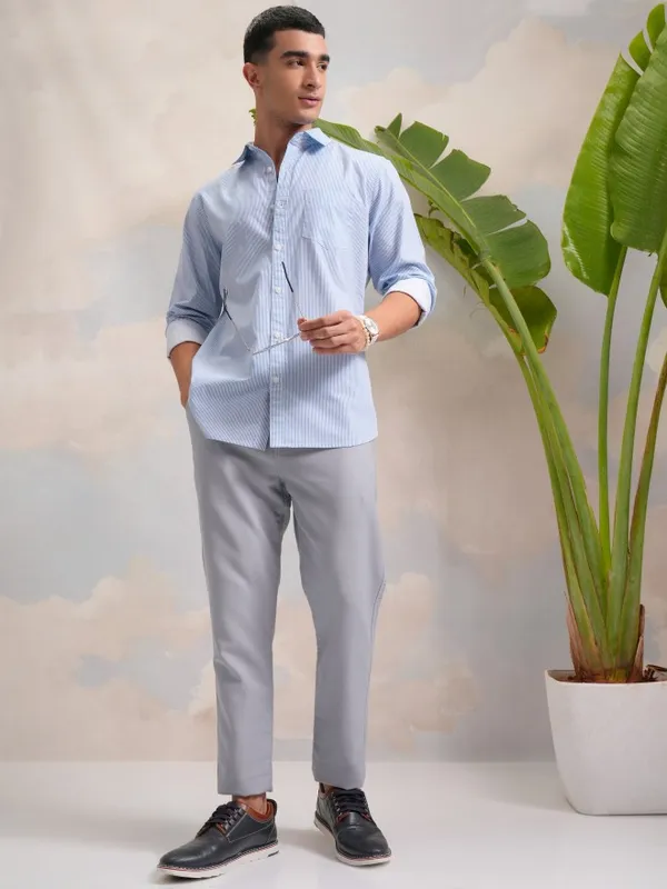 Highlander Men Blue Striped Slim Fit Casual Shirt