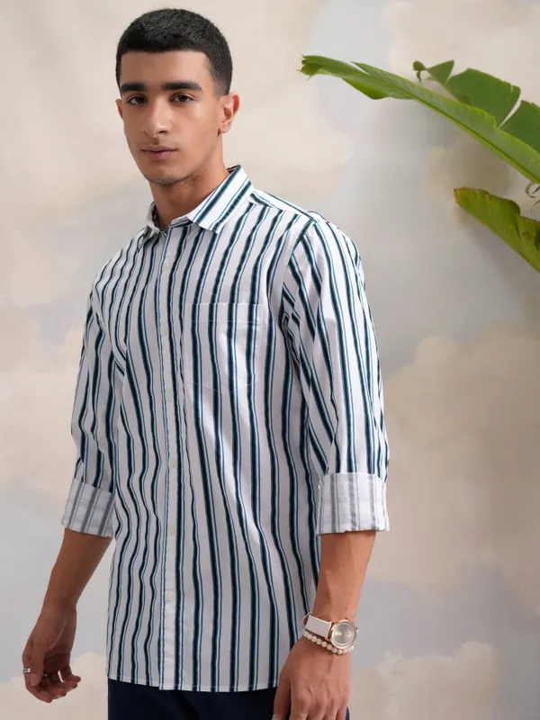  Highlander Men White Striped Slim Fit Casual Shirts