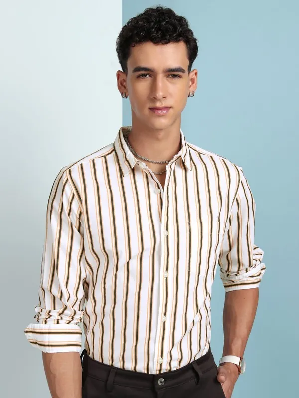 Highlander Men White Striped Slim Fit Casual Shirt
