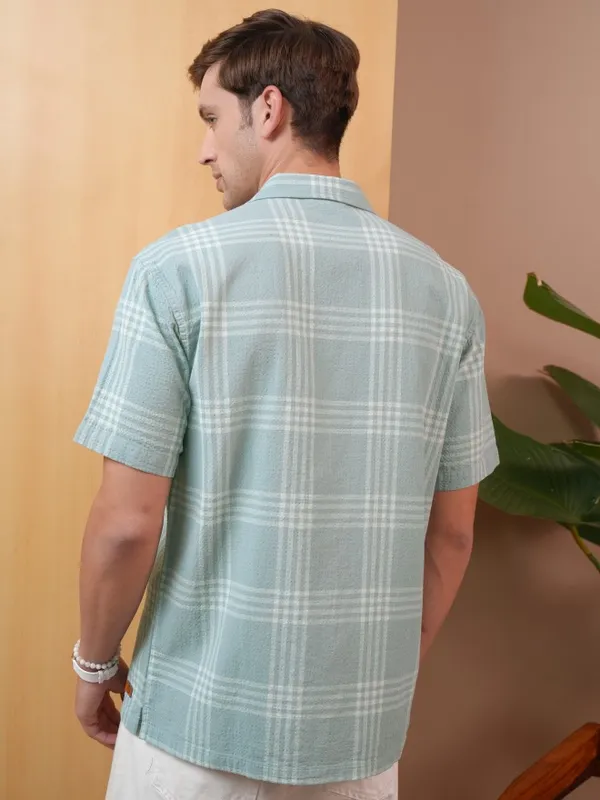  Locomotive Men Green Checked Regular Fit Casual Shirts