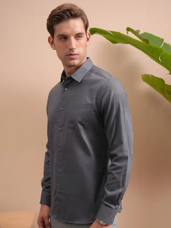 Locomotive Men Grey Self Design Slim Fit Casual Shirt