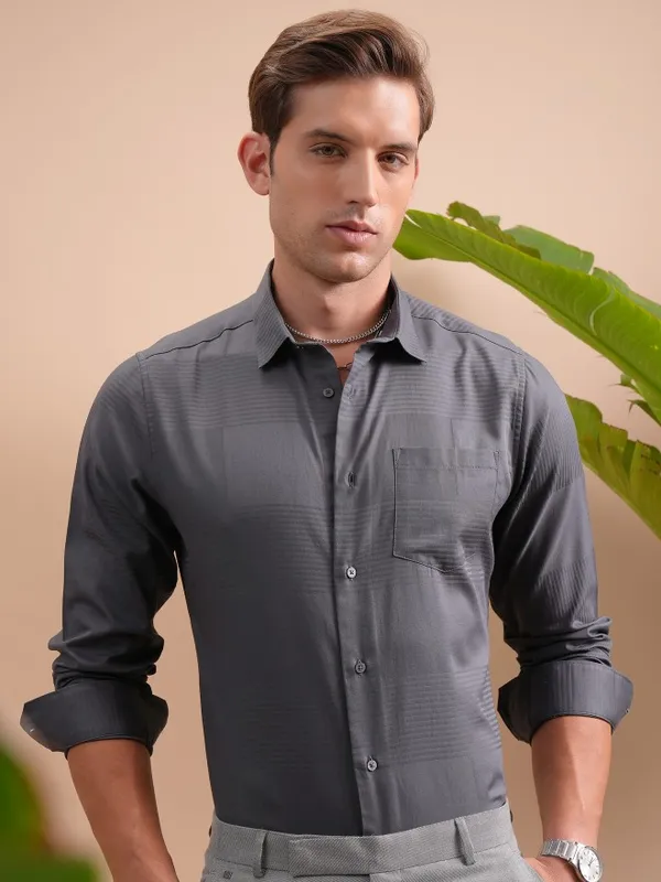 Locomotive Men Grey Self Design Slim Fit Casual Shirt
