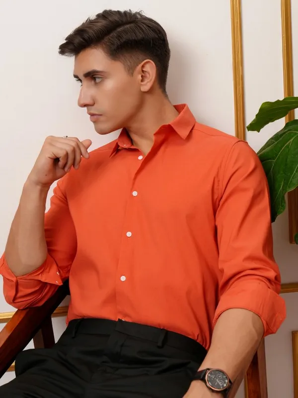  Locomotive Men Orange Solid Slim Fit Casual Shirts
