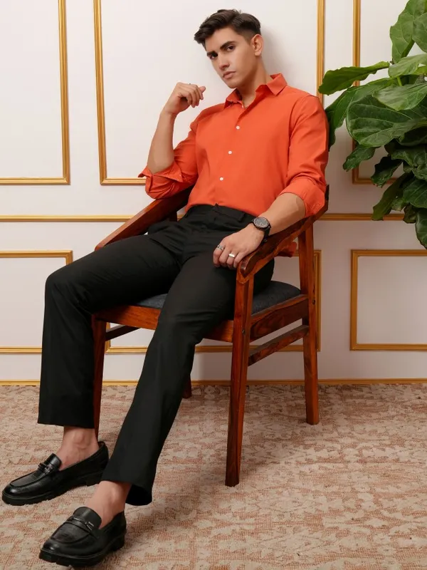  Locomotive Men Orange Solid Slim Fit Casual Shirts