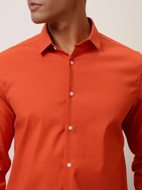  Locomotive Men Orange Solid Slim Fit Casual Shirts