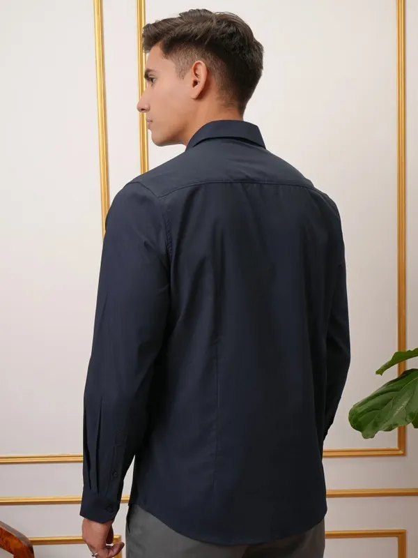  Locomotive Men Navy Blue Solid Slim Fit Casual Shirts