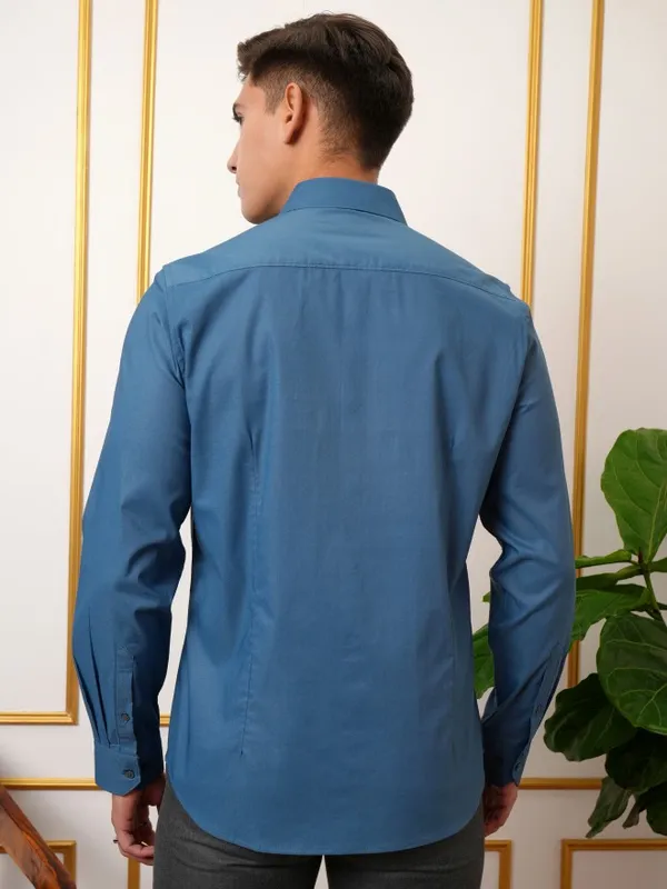  Locomotive Men Blue Solid Slim Fit Casual Shirts