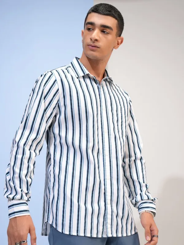  Highlander Men White Striped Slim Fit Casual Shirts