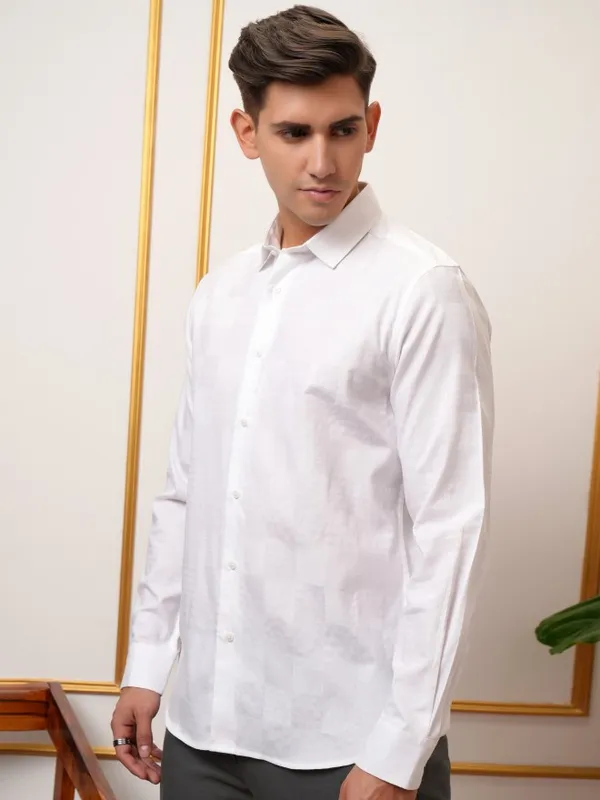 Locomotive Men White Textured Slim Fit Casual Shirt