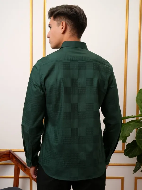 Locomotive Men Green Self Design Slim Fit Casual Shirts