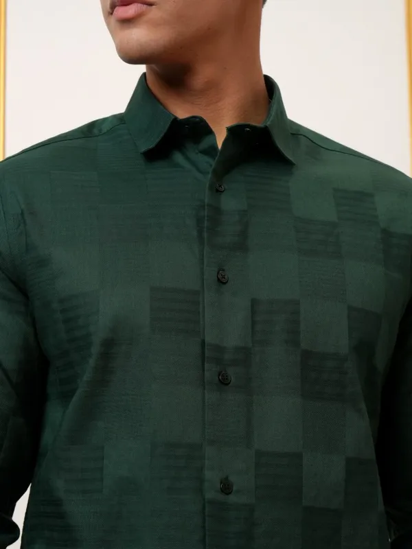 Locomotive Men Green Self Design Slim Fit Casual Shirts