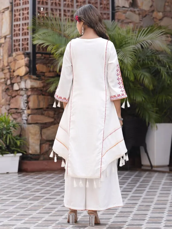  Vishudh Women White Embroidered Kurta Sets