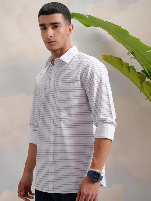 Highlander Men Black Striped Slim Fit Casual Shirt