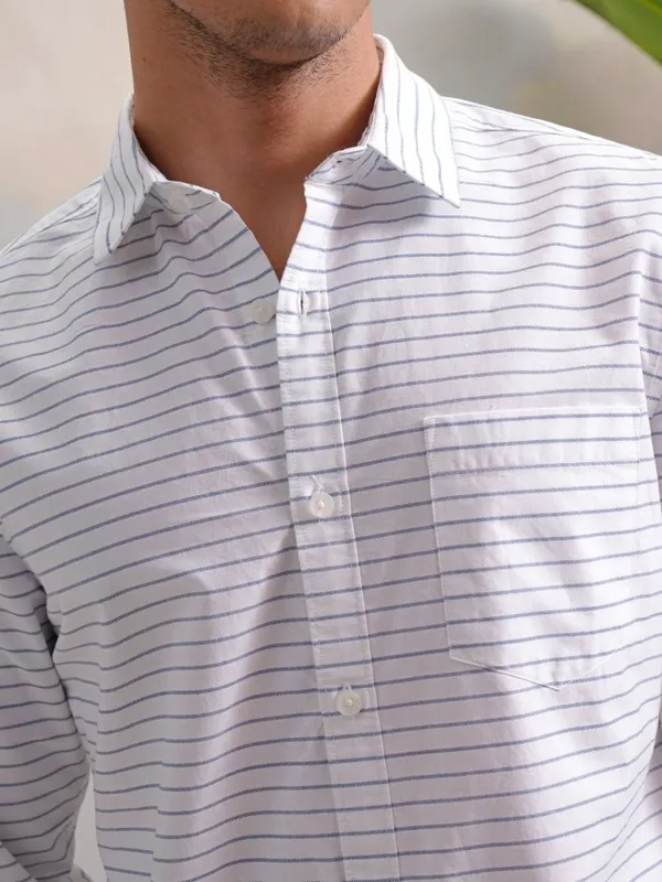 Highlander Men Black Striped Slim Fit Casual Shirt