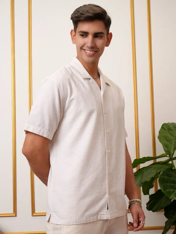  Locomotive Men Beige Striped Regular Fit Casual Shirts
