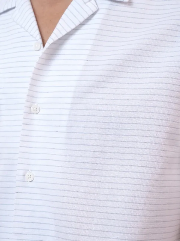  Locomotive Men White Striped Regular Fit Casual Shirts