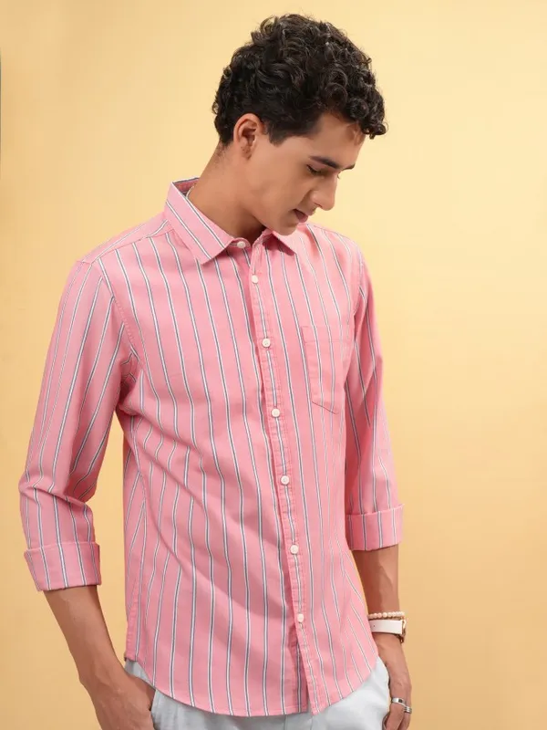 Highlander Men Pink Striped Slim Fit Casual Shirts