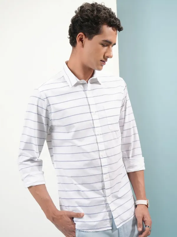  Highlander Men White Striped Slim Fit Casual Shirts