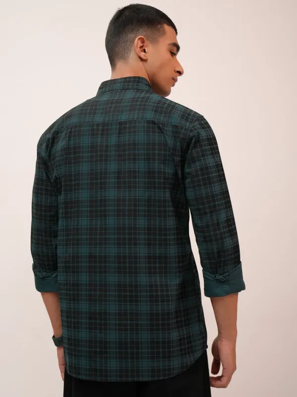  Highlander Men Teal Checked Slim Fit Casual Shirts