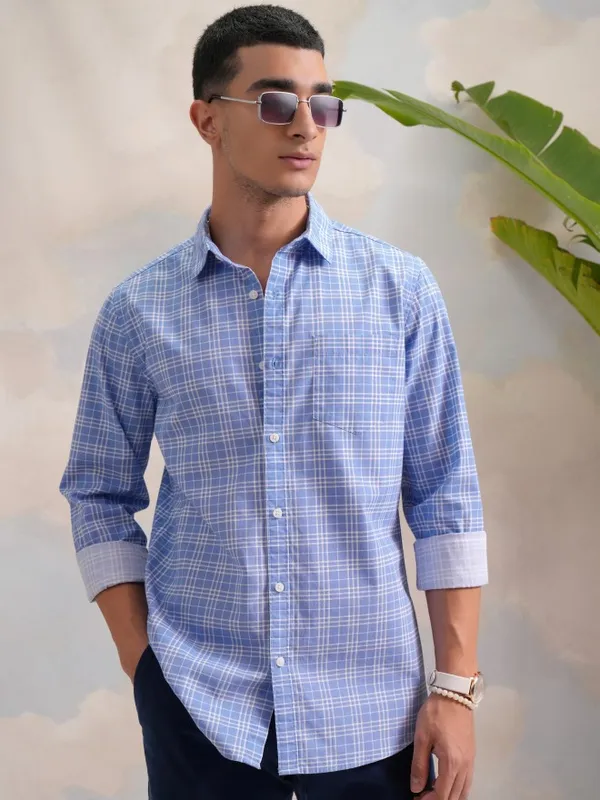  Highlander Men Blue Checked Slim Fit Casual Shirts