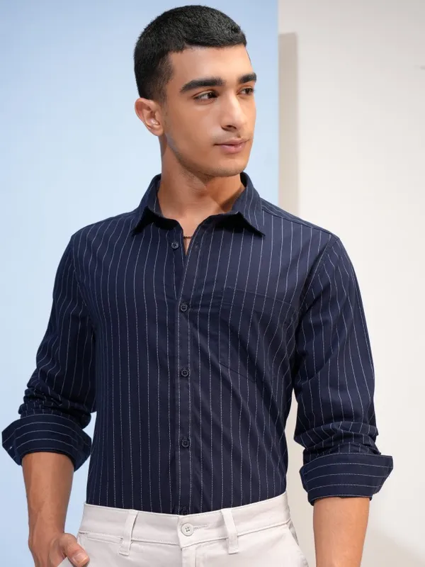  Highlander Men Navy Blue Striped Slim Fit Casual Shirts