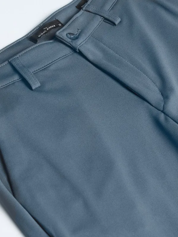 Highlander Men Blue Slim Fit Solid Chinos