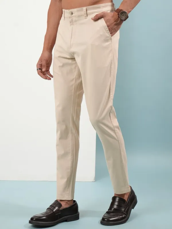  Highlander Men Beige Slim Fit Solid Casual Trousers