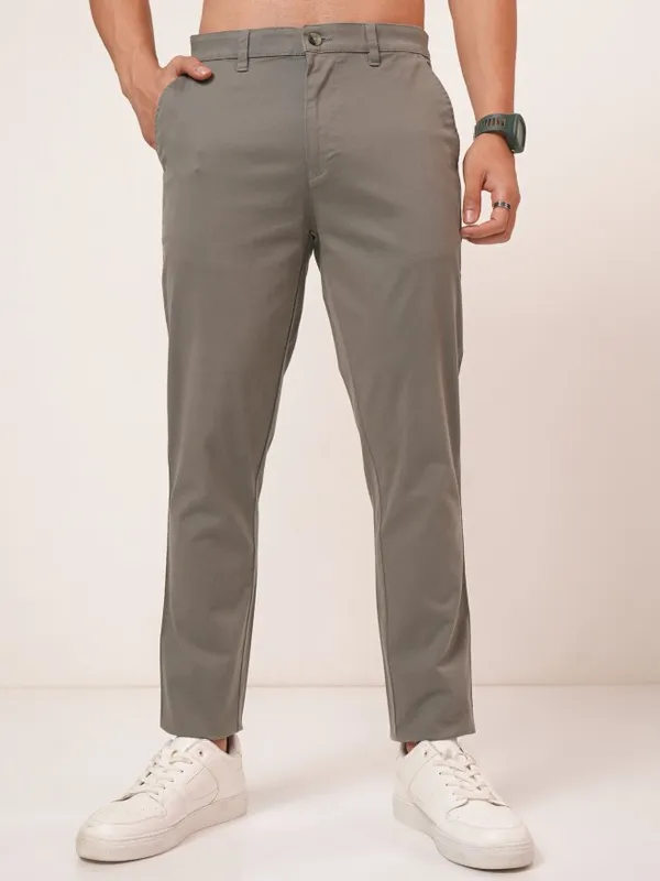  Highlander Men Beige Tapered Fit Solid Casual Trousers