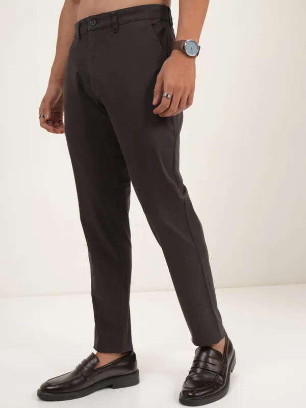 Highlander Men Charcoal Tapered Fit Solid Casual Trousers