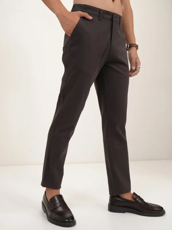  Highlander Men Charcoal Tapered Fit Solid Casual Trousers
