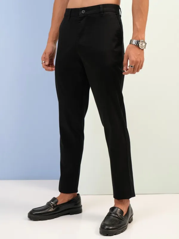  Highlander Men Black Tapered Fit Solid Casual Trousers