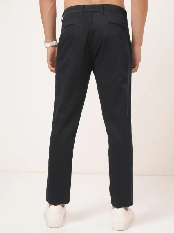  Highlander Men Navy Blue Tapered Fit Solid Casual Trousers