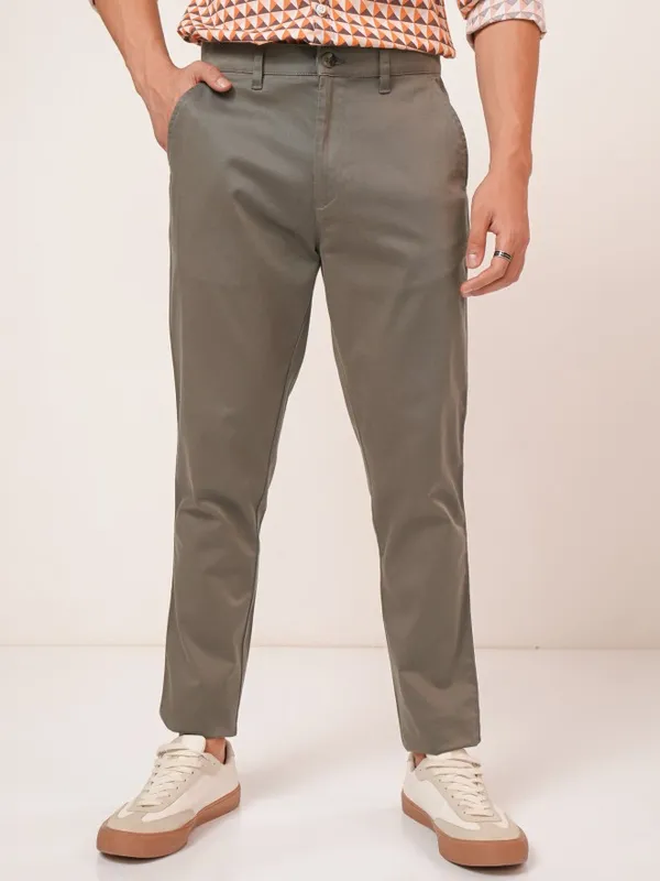  Highlander Men Beige Tapered Fit Solid Casual Trousers