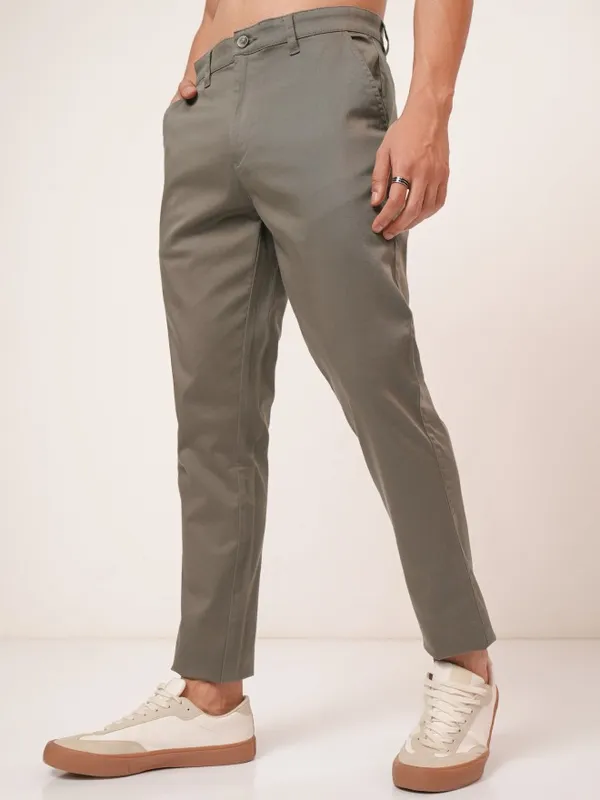  Highlander Men Beige Tapered Fit Solid Casual Trousers